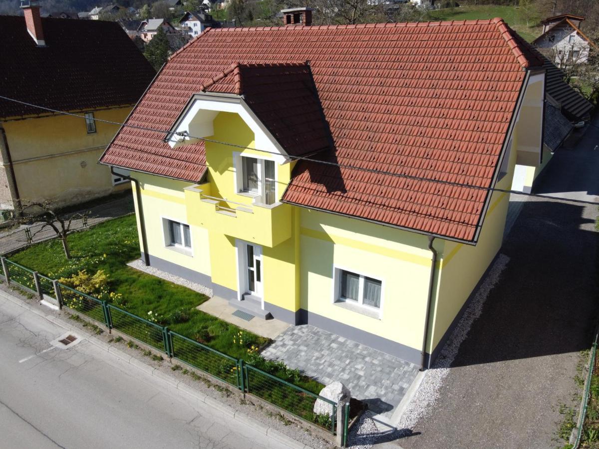 Primula Apartment Blejska Dobrava Eksteriør billede